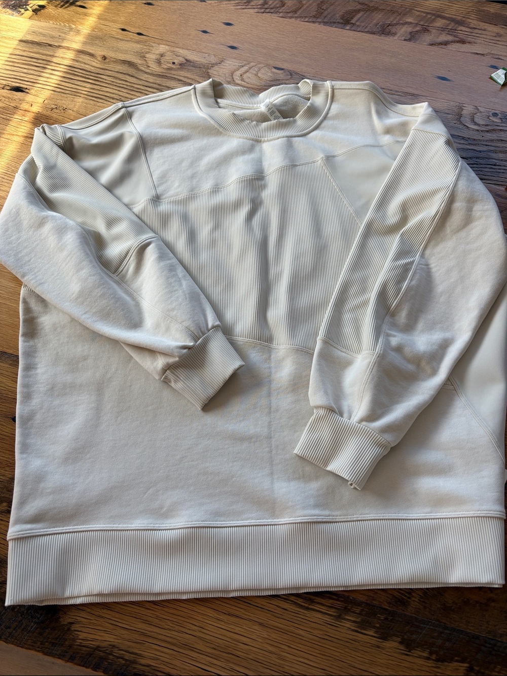 lululemon athletica Women's Crewneck with ribbed detailing - Cream - Size 12
